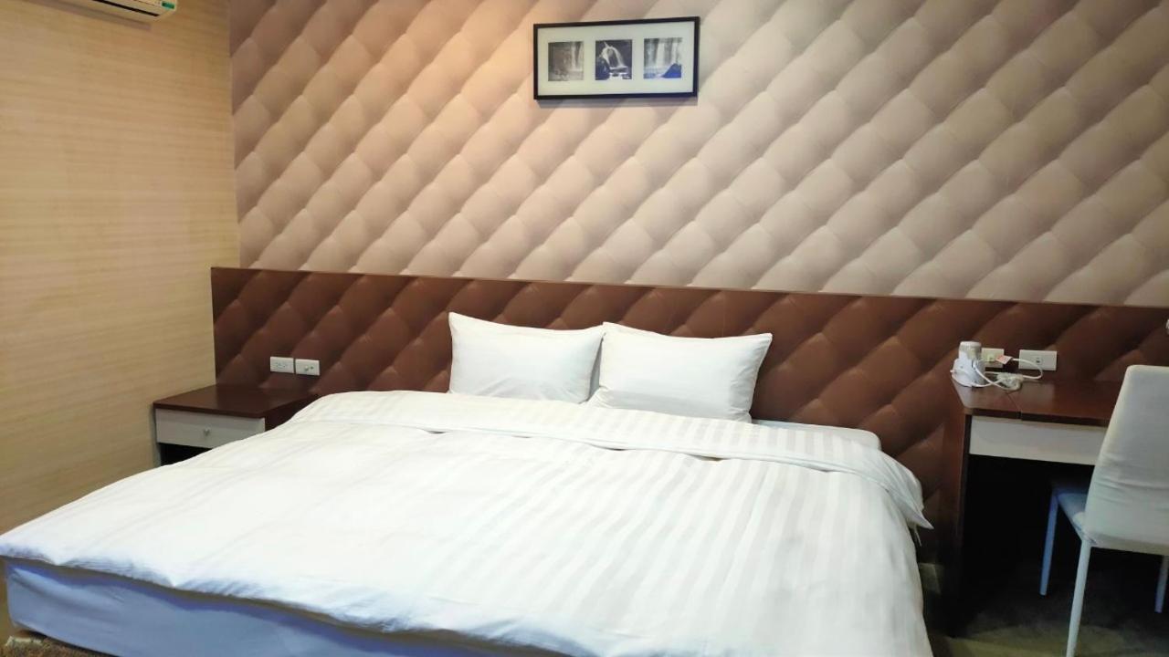 Shun-Yi Business Hotel Chiayi Buitenkant foto
