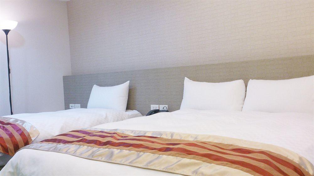 Shun-Yi Business Hotel Chiayi Buitenkant foto