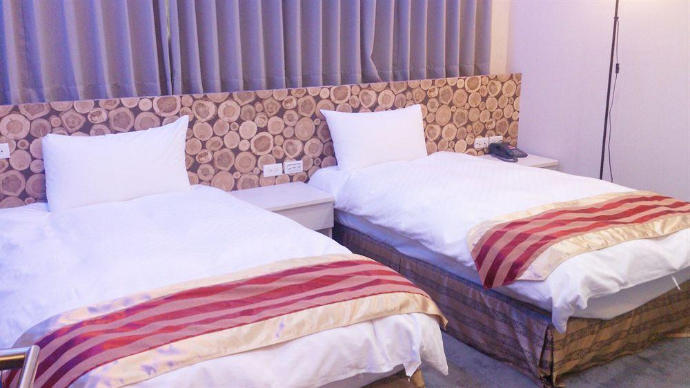 Shun-Yi Business Hotel Chiayi Buitenkant foto