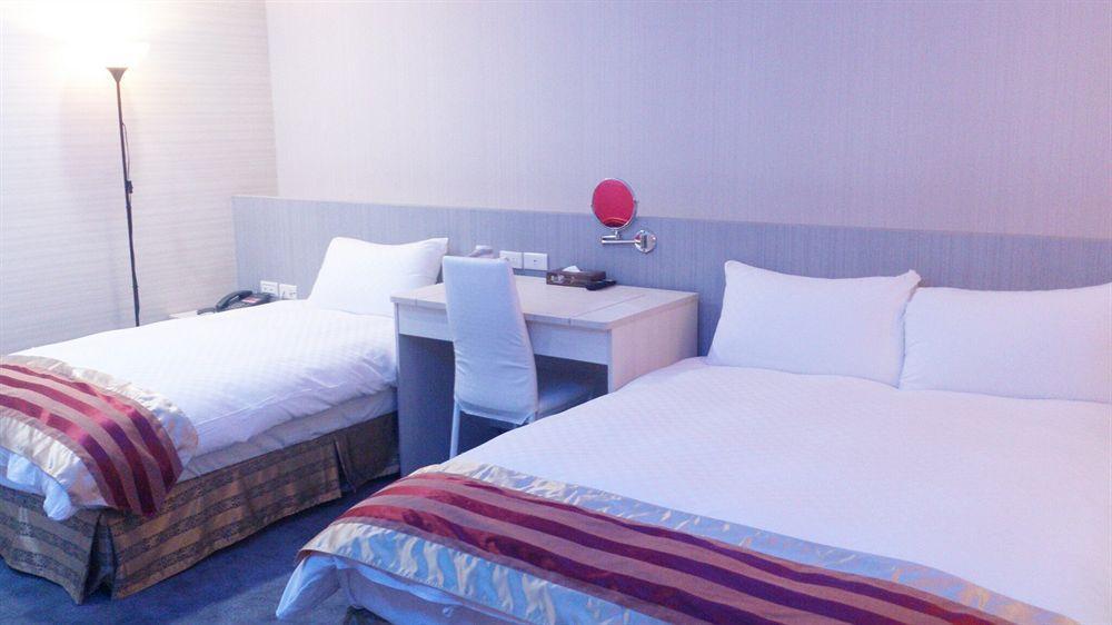 Shun-Yi Business Hotel Chiayi Buitenkant foto