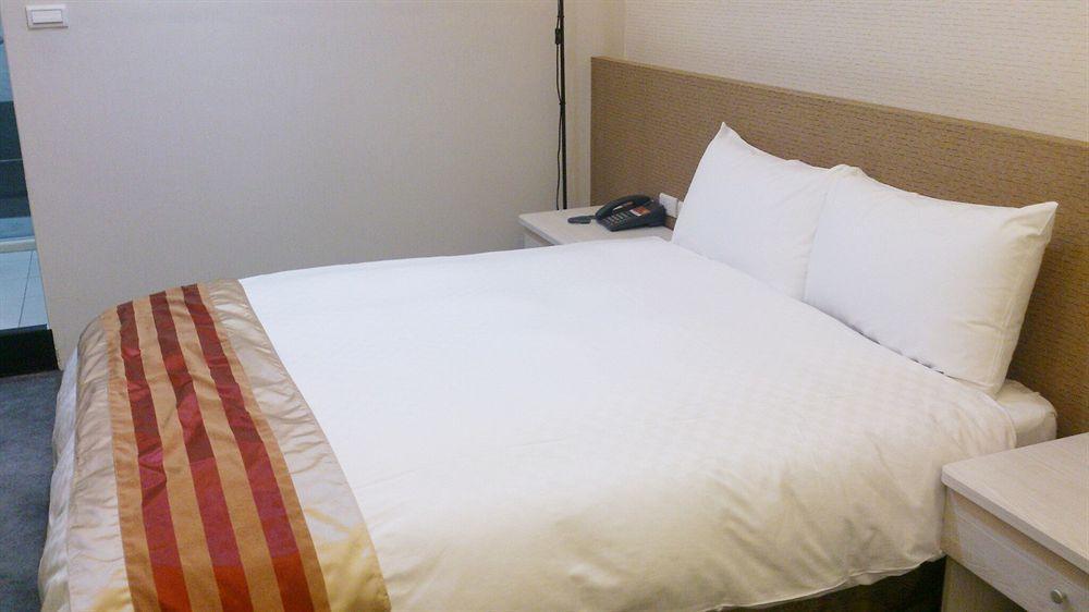Shun-Yi Business Hotel Chiayi Buitenkant foto