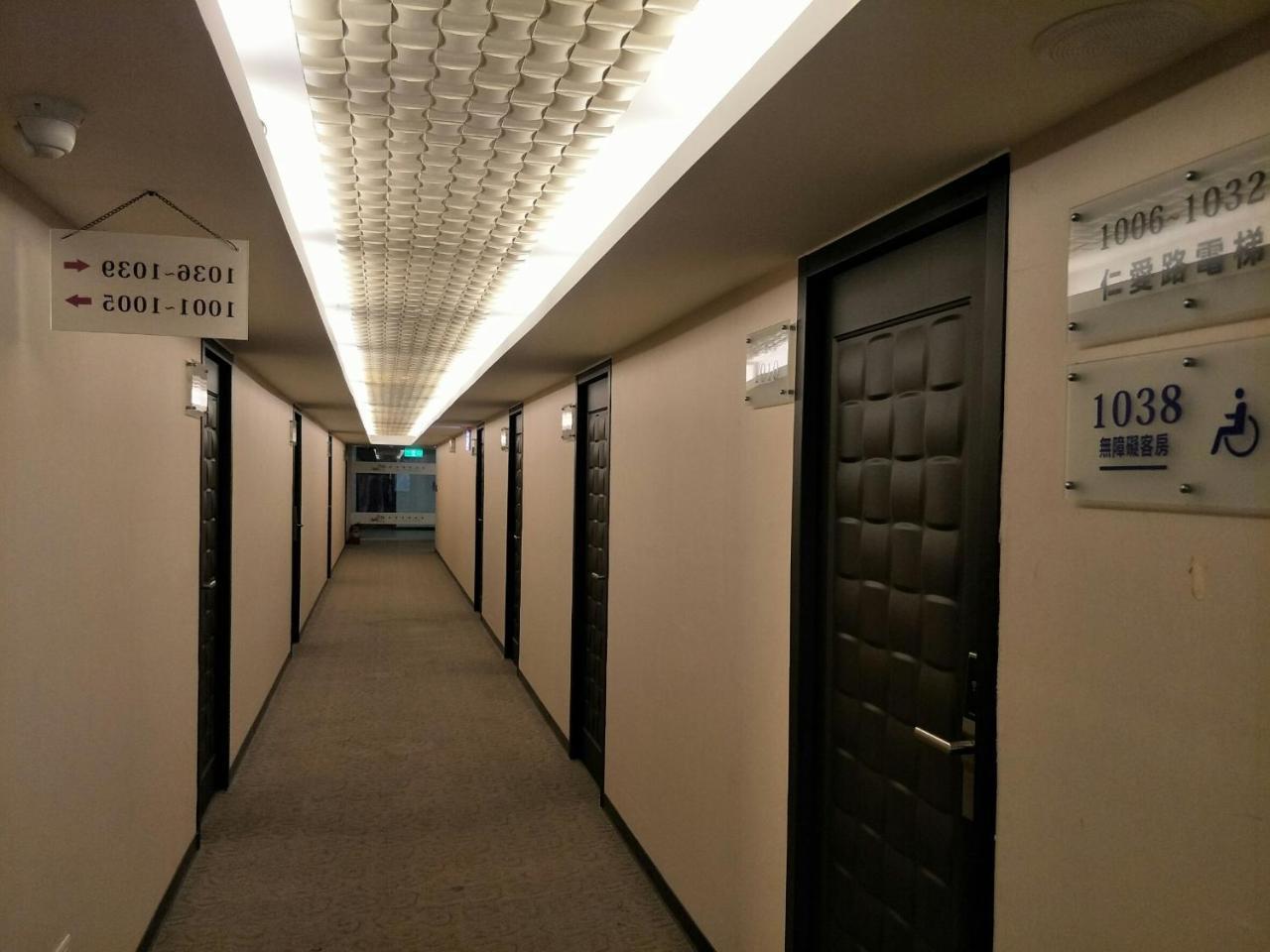 Shun-Yi Business Hotel Chiayi Buitenkant foto